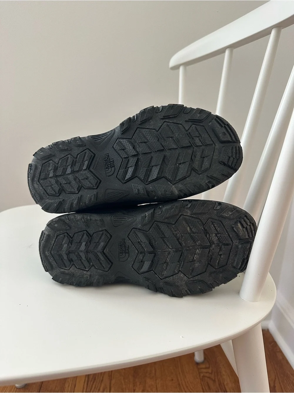 The North Face Youth Alpenglow V Waterproof Boots Size 5